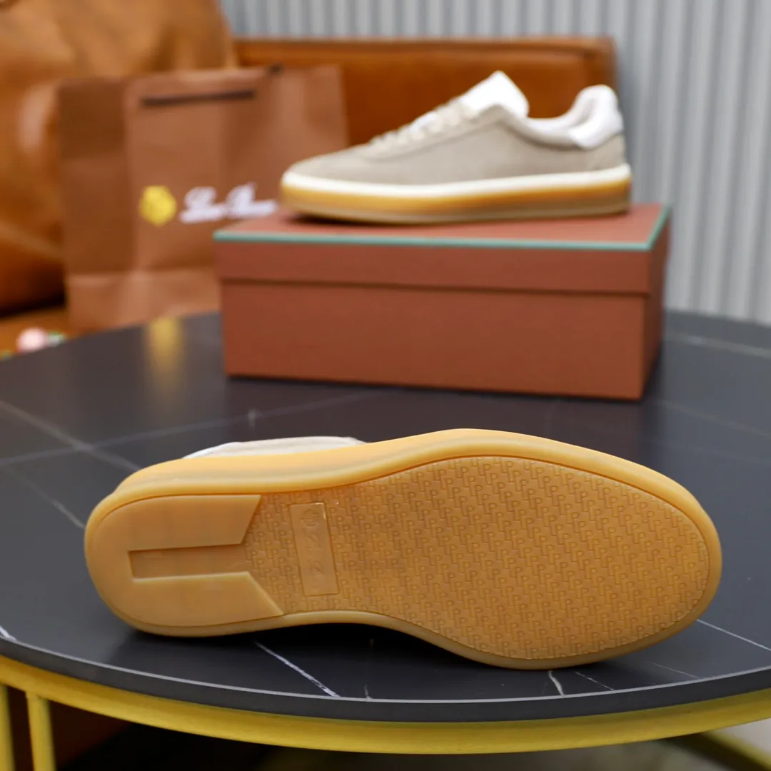 Men's Men's Shoes💰540💰••New Products•• LoroPian*_Noyo-Pianya New men's casual moral training sneakers, LP lace-up casual shoes!  Made of original imported soft cowhide and suede fabric, it highlights the sporty style. The heel is decorated with logo embossing and the original molding. The raw rubber translucent sole combined with the color welt adds a sense of modernity to the shoe. The shoe is overall refreshing and easy to match with style. It has a full cowhide lining for the feet. The original box packaging at the counter comes with wooden balls and a dust bag! Size: 38-44 (.45 customized)